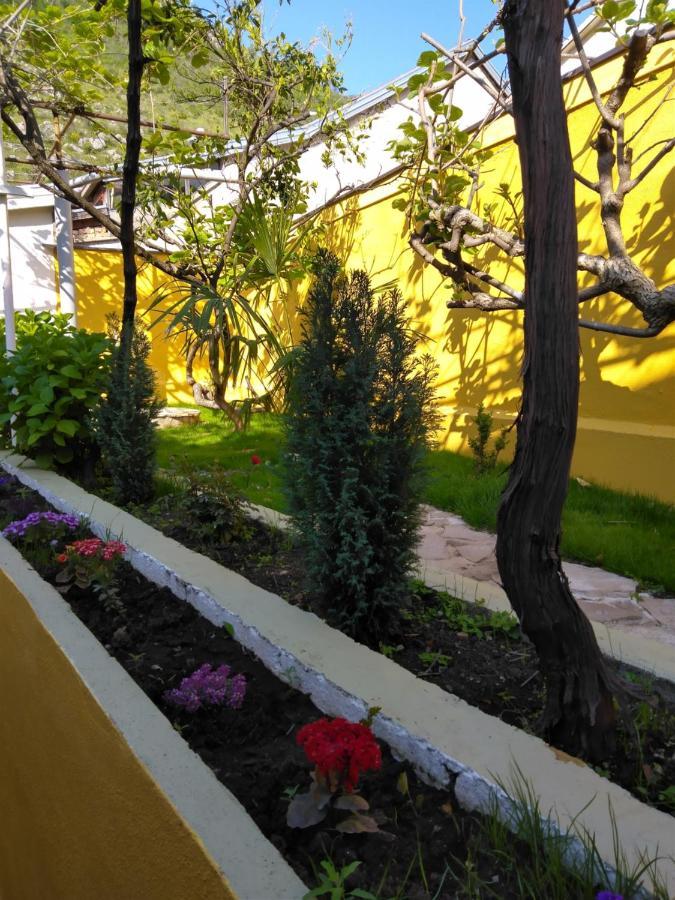 Apartment Exotic Garden Mostar Exterior foto